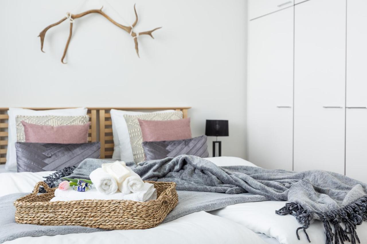 Arctic Aurora City Suite Рованіемі Екстер'єр фото